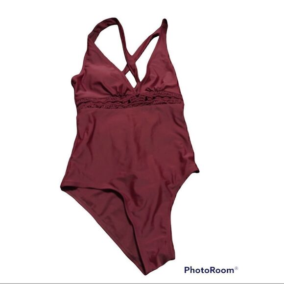 Kona Sol™ Macrame Medium Coverage One Piece Swimsuit Burgundy Med - Picture 3 of 4